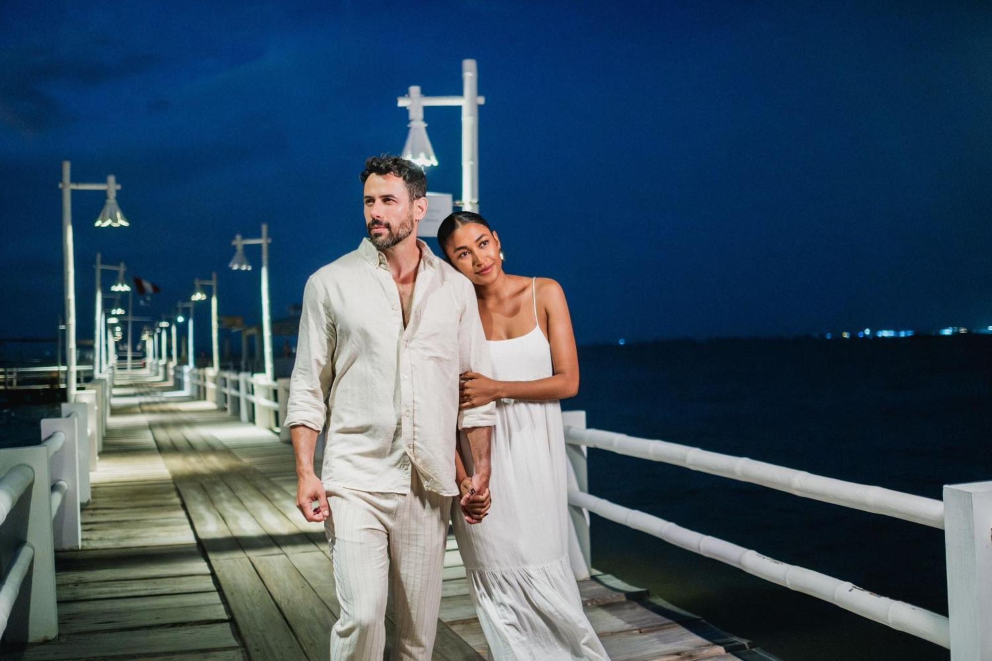 ホテル パラカス ア ラグジュアリー コレクション リゾート パラカス エクステリア 写真 The pier at the resort
