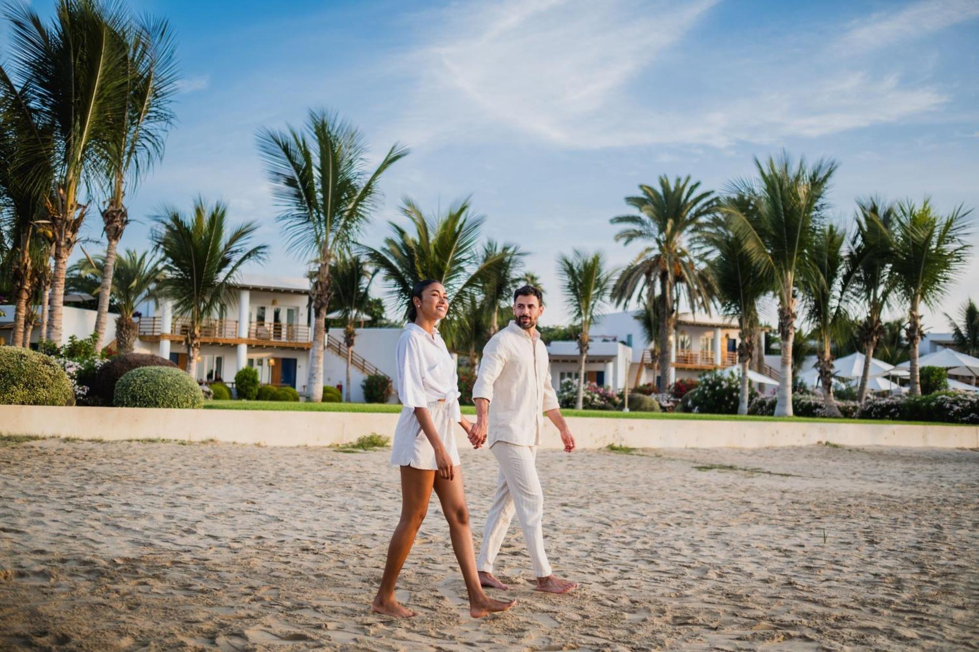 ホテル パラカス ア ラグジュアリー コレクション リゾート パラカス エクステリア 写真 Beach at the resort
